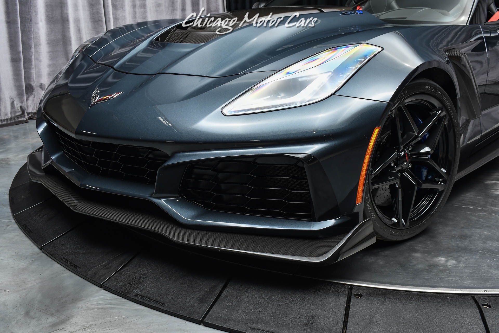 Used-2019-Chevrolet-Corvette-ZR1-RARE-7-SPEED-MANUAL-COMPETITION-SEATS