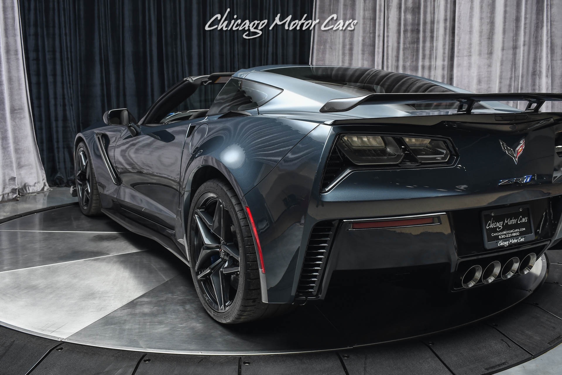 Used-2019-Chevrolet-Corvette-ZR1-RARE-7-SPEED-MANUAL-COMPETITION-SEATS