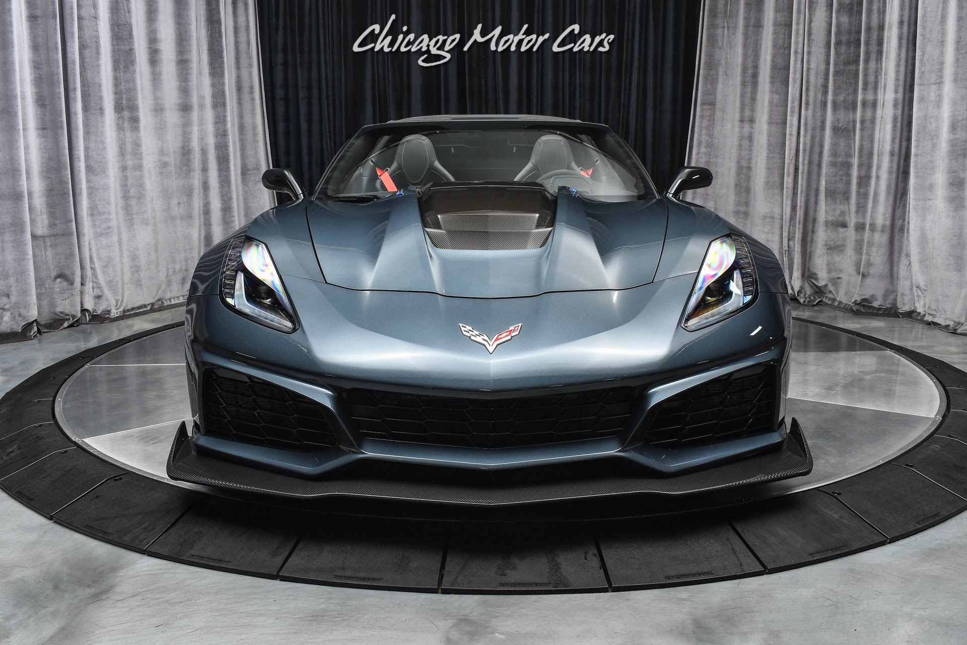 Used-2019-Chevrolet-Corvette-ZR1-RARE-7-SPEED-MANUAL-COMPETITION-SEATS