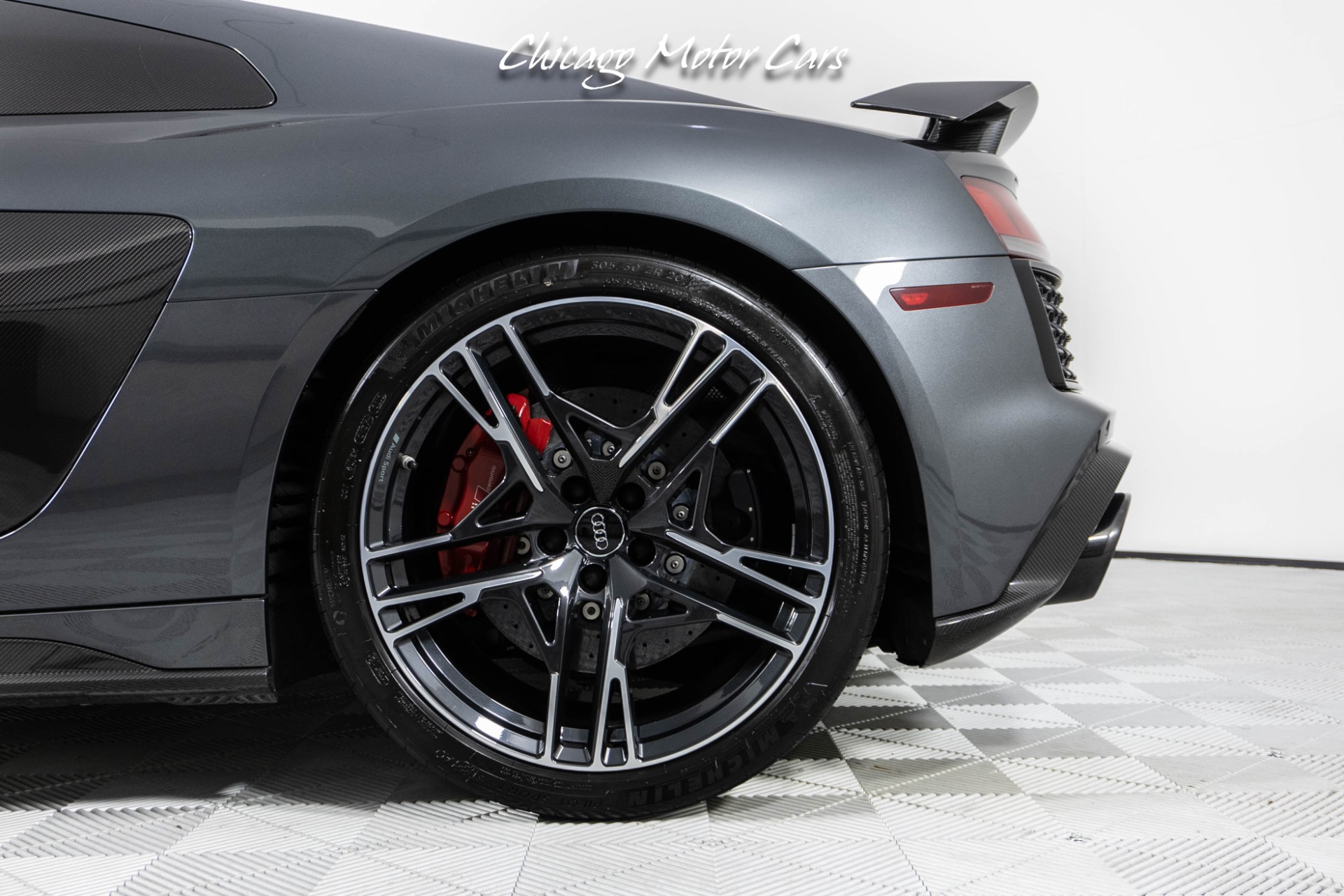 Used-2020-Audi-R8-52-Quattro-V10-Performance-Coupe-Diamond-Stitch-Sport-Pkg-B-O-Sound