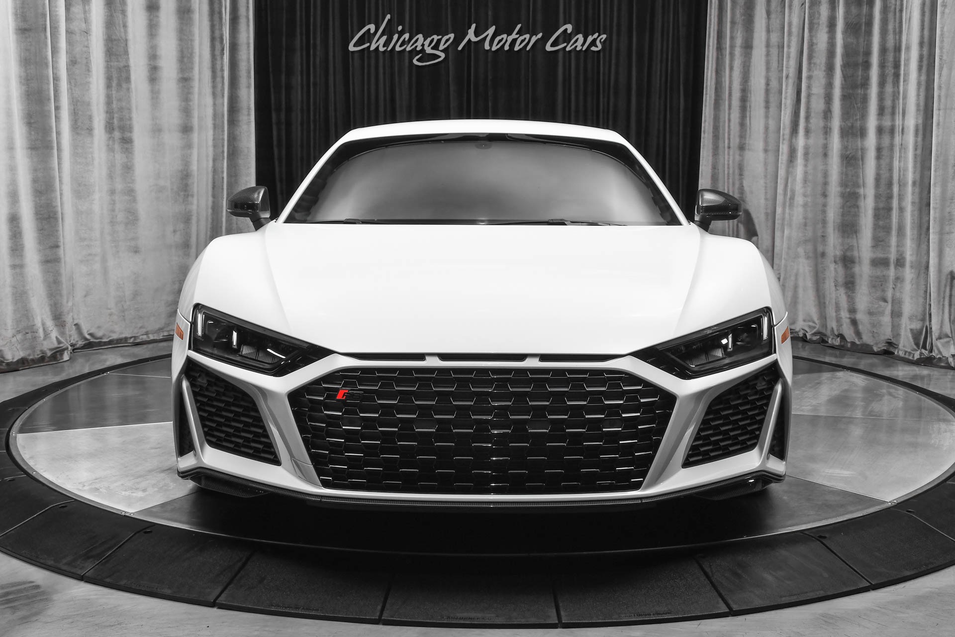 Used-2020-Audi-R8-52-quattro-V10-performance-Only-3K-Miles-Carbon-Fiber-Upgrades-LOADED