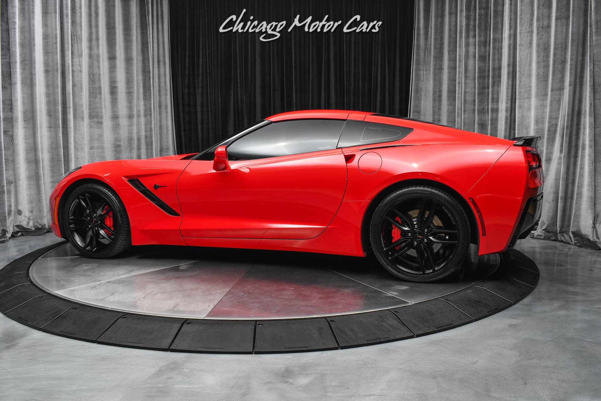 Used-2019-Chevrolet-Corvette-Stingray-Z51-Wheels-8-Speed-Automatic