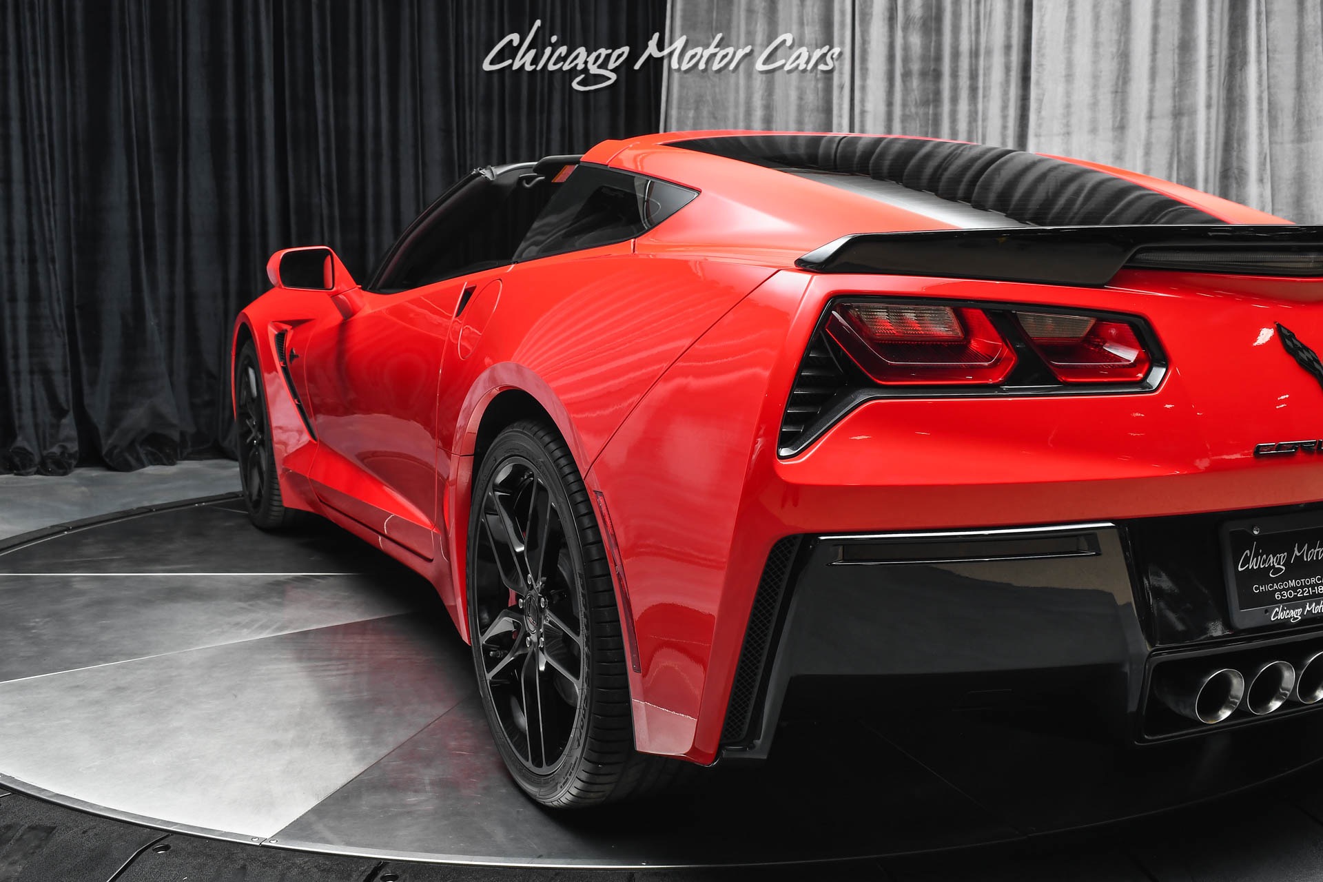 Used-2019-Chevrolet-Corvette-Stingray-Z51-Wheels-8-Speed-Automatic