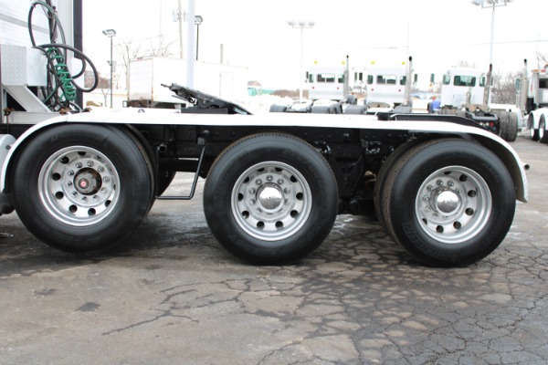 Used-2005-Kenworth-W900-Sleeper-Cab---Tri-Axle---CAT-C15---18-Spd