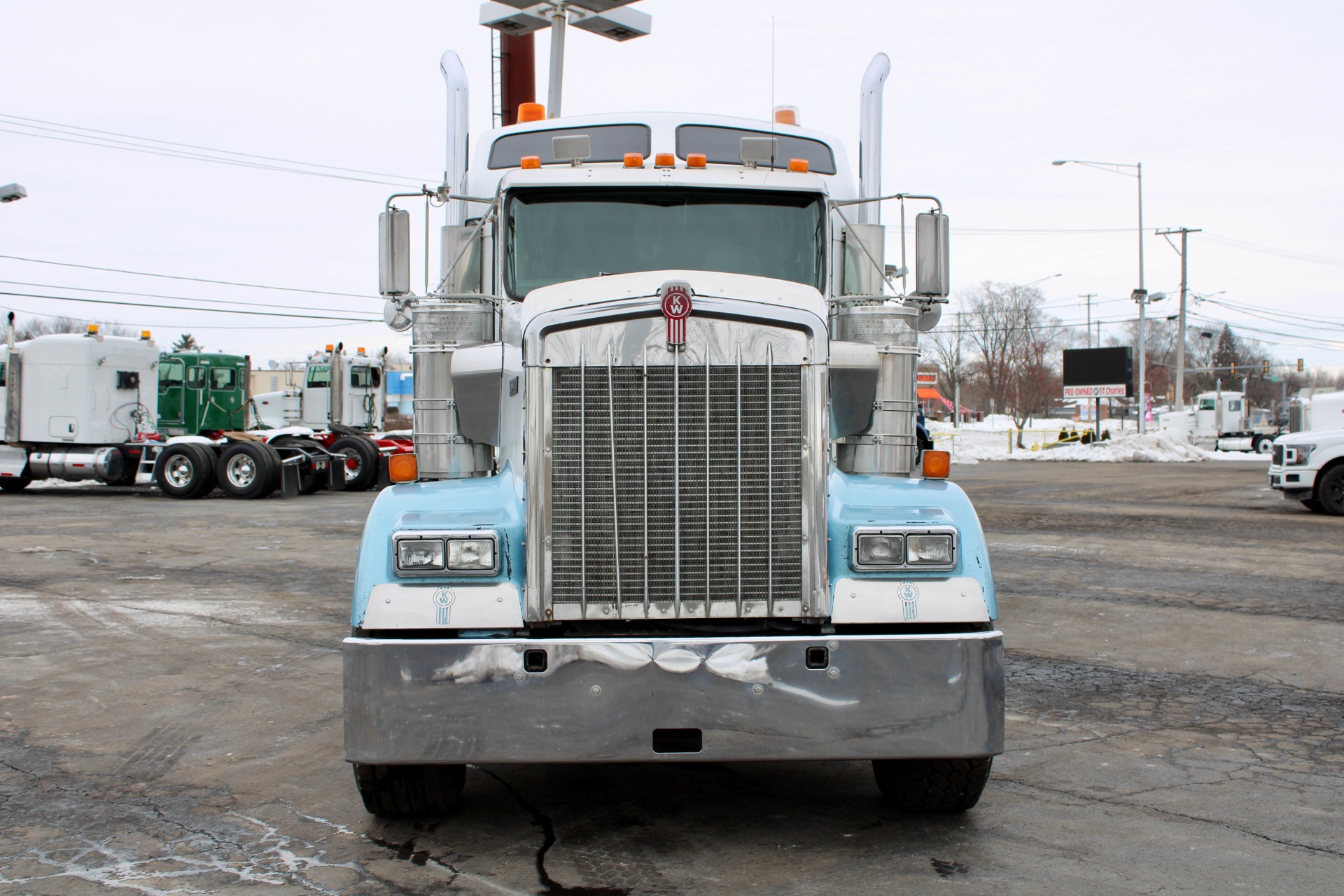 Used-2005-Kenworth-W900-Sleeper-Cab---Tri-Axle---CAT-C15---18-Spd