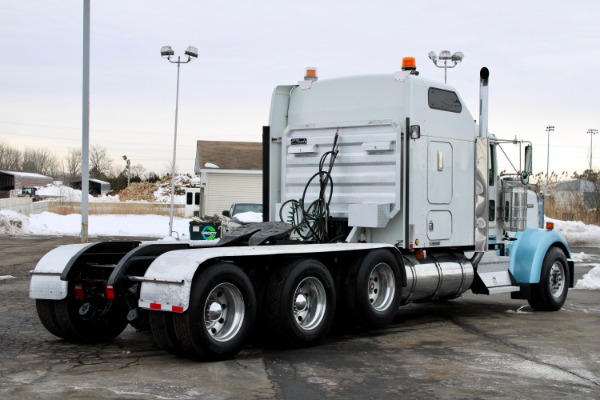 Used 2005 Kenworth W900 Sleeper Cab - Tri-Axle - CAT C15 - 18 Spd for sale Sold at Chicago Motor Cars in West Chicago IL 60185 5
