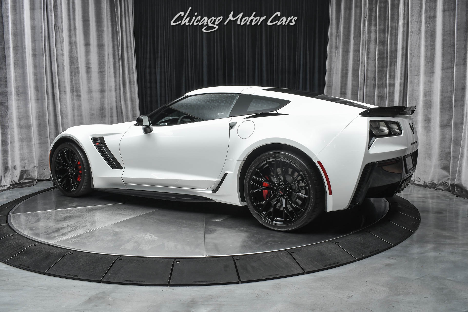 Used-2017-Chevrolet-Corvette-Z06-Low-Miles-8-Speed-Automatic-Carbon-Fiber