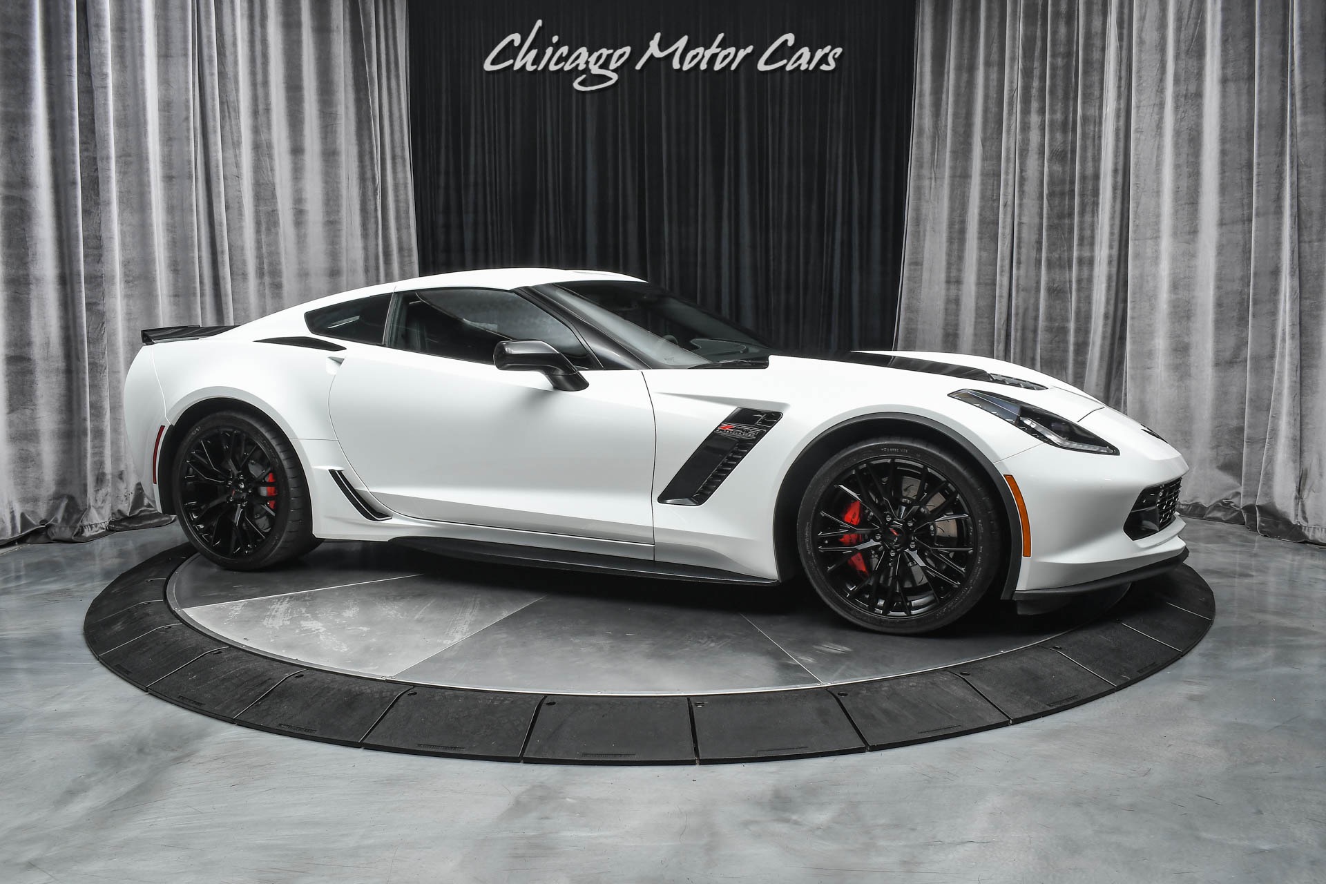 Used-2017-Chevrolet-Corvette-Z06-Low-Miles-8-Speed-Automatic-Carbon-Fiber