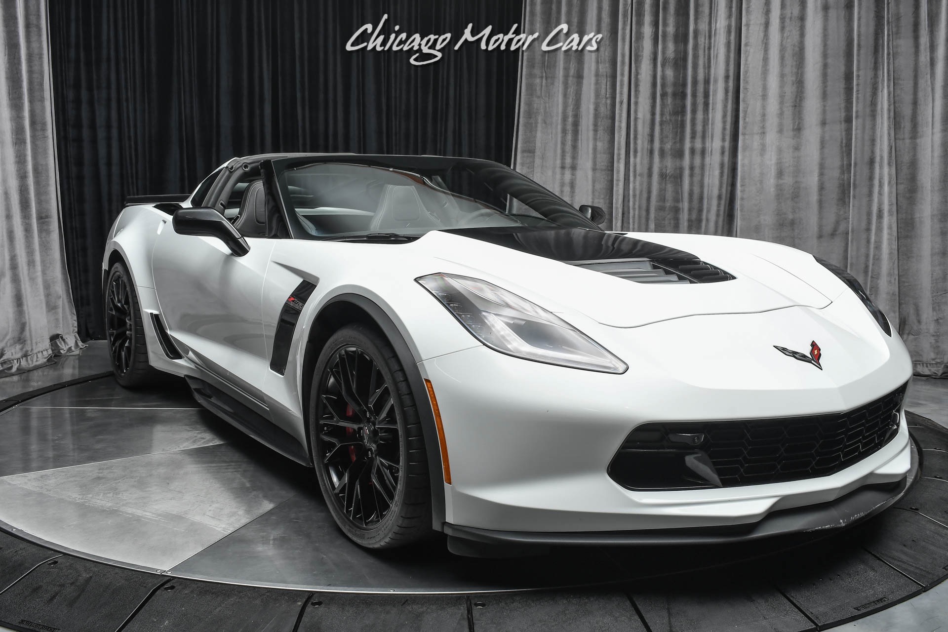 Used-2017-Chevrolet-Corvette-Z06-Low-Miles-8-Speed-Automatic-Carbon-Fiber