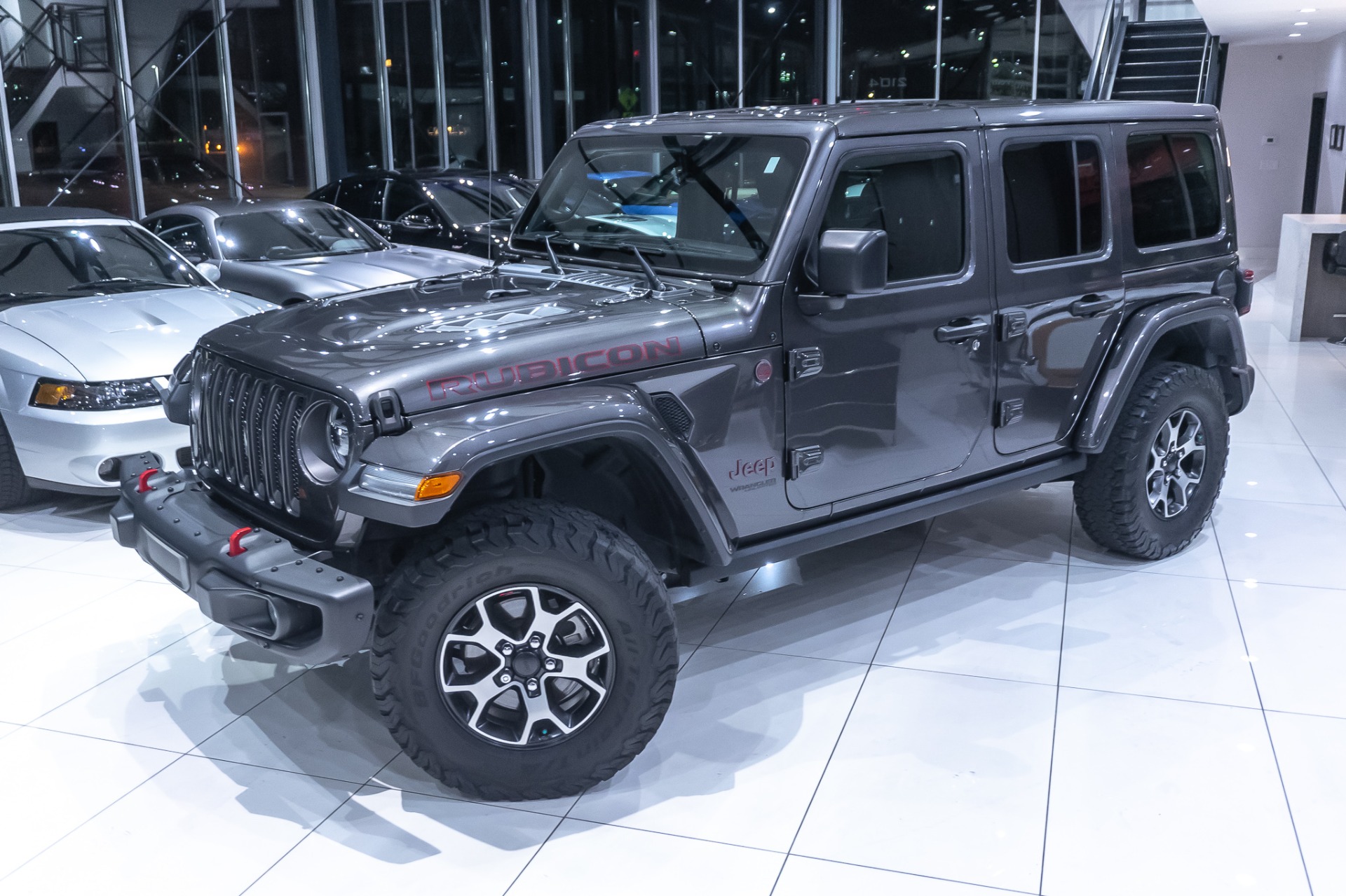 Used-2018-Jeep-Wrangler-Unlimited-Rubicon-V6-4X4-LED-Lighting-Package-Body-Color-Hard-Top-New-Tires