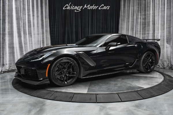 Used-2019-Chevrolet-Corvette-ZR1-ONLY-1500-Miles-Triple-Black-Loaded