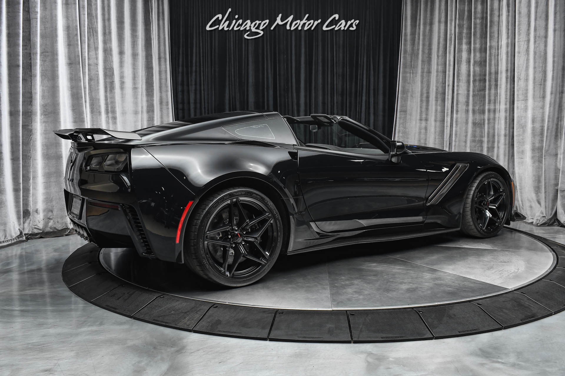 Used-2019-Chevrolet-Corvette-ZR1-ONLY-1500-Miles-Triple-Black-Loaded