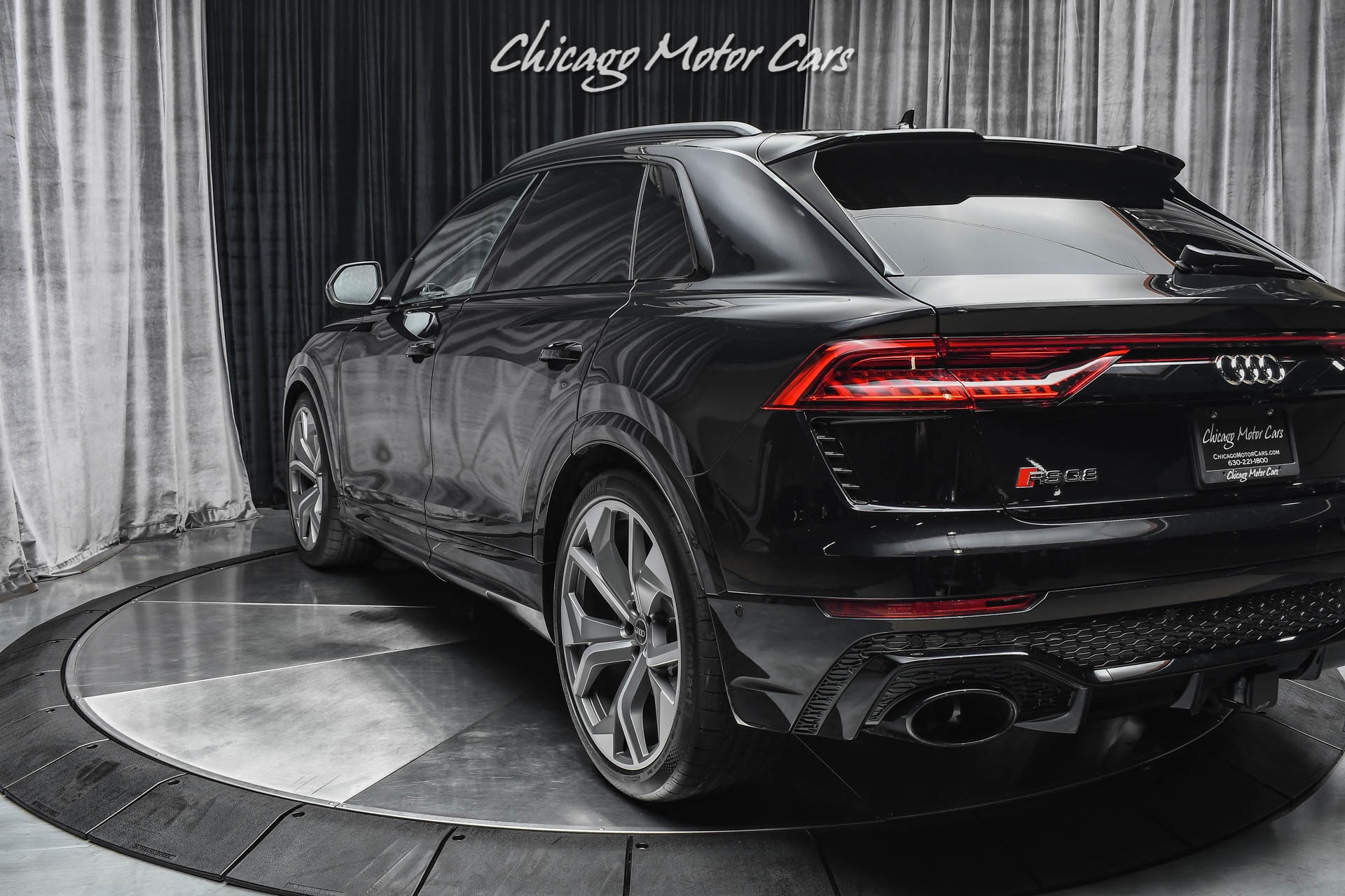 Used-2021-Audi-RS-Q8-40T-quattro-Bang---Olufsen-3D-Sound-Sport-Exhaust-Black-Optics-Package