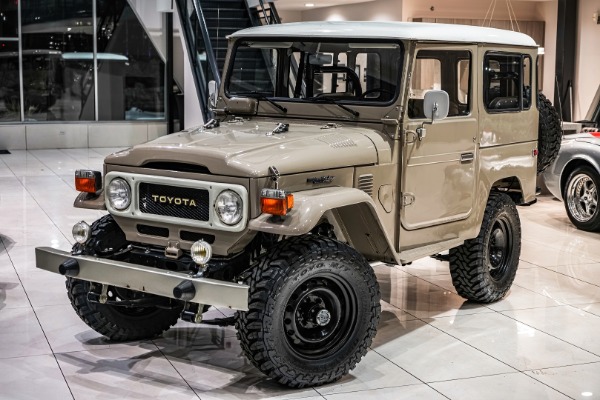 Used 1983 TOYOTA FJ40 4X4 SUV ORIGINAL 2F TOYOTA ENGINE! MANUAL TRANSMISSION! NEW OEM PARTS! for sale Sold at Chicago Motor Cars in West Chicago IL 60185 4