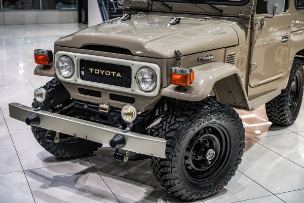 Used 1983 TOYOTA FJ40 4X4 SUV ORIGINAL 2F TOYOTA ENGINE! MANUAL TRANSMISSION! NEW OEM PARTS! for sale Sold at Chicago Motor Cars in West Chicago IL 60185 5
