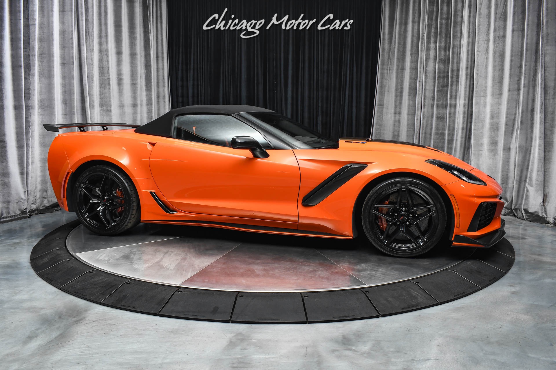 Used-2019-Chevrolet-Corvette-ZR1-Sebring-Orange-Convertible-Competition-Seats-Low-Miles-Loaded