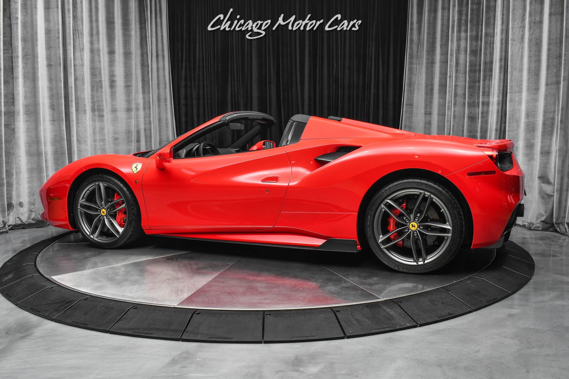 Used-2019-Ferrari-488-Spider-Spider-Original-MSRP-346k-40k-Upgrades-Full-PPF-Ceramic-Coating-Carbon