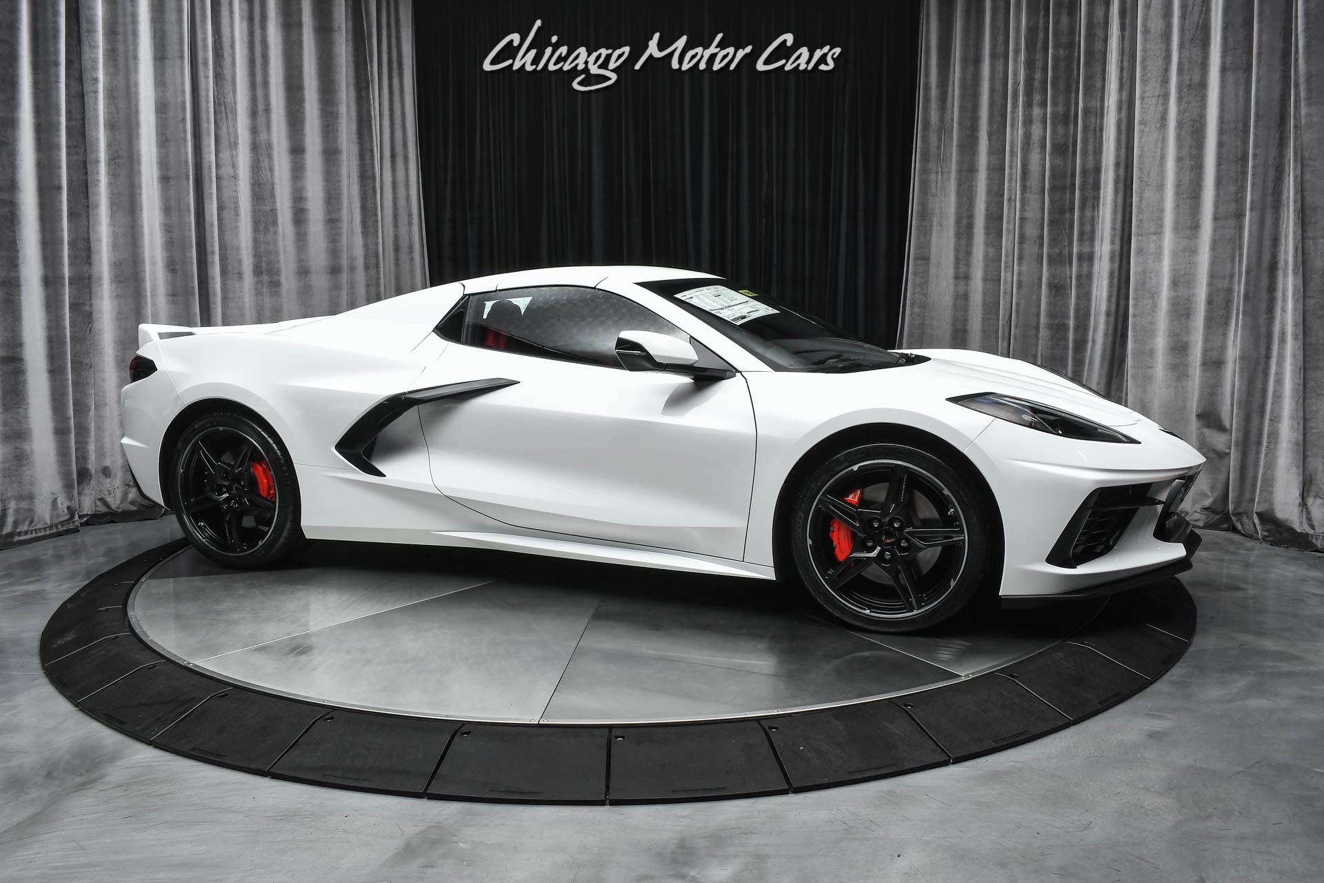 Used-2021-Chevrolet-Corvette-Stingray-Z51-Convertible-Gorgeous-White-on-Red-Z51-Package