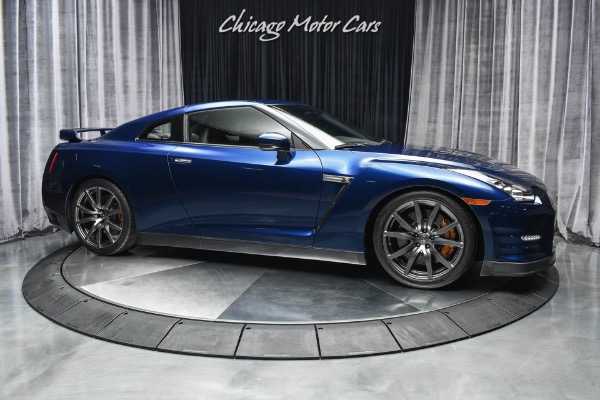 Used 2014 Nissan GT-R Premium Extremely Low Miles! Completely Unmodded and Fully Stock! for sale Sold at Chicago Motor Cars in West Chicago IL 60185 6