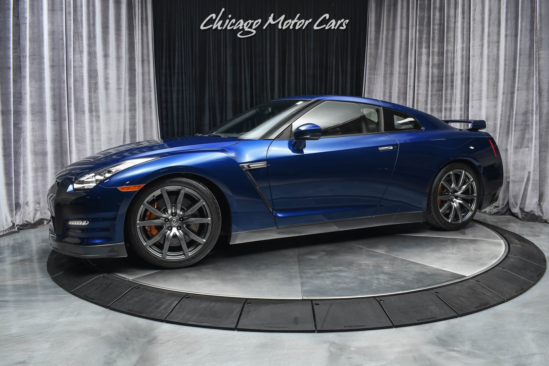 Used-2014-Nissan-GT-R-Premium-Extremely-Low-Miles-Completely-Unmodded-and-Fully-Stock