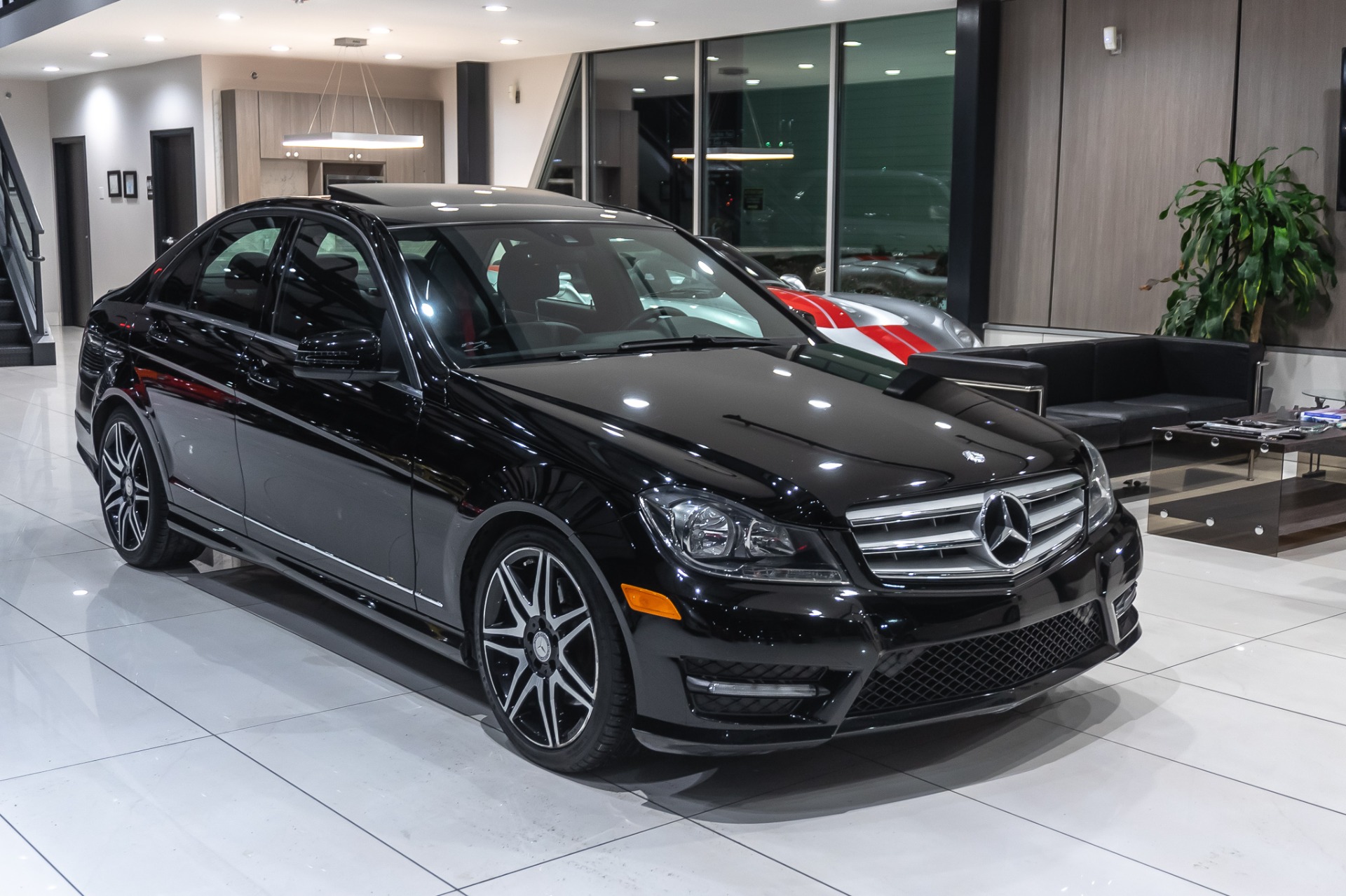 Мерседес c300 amg