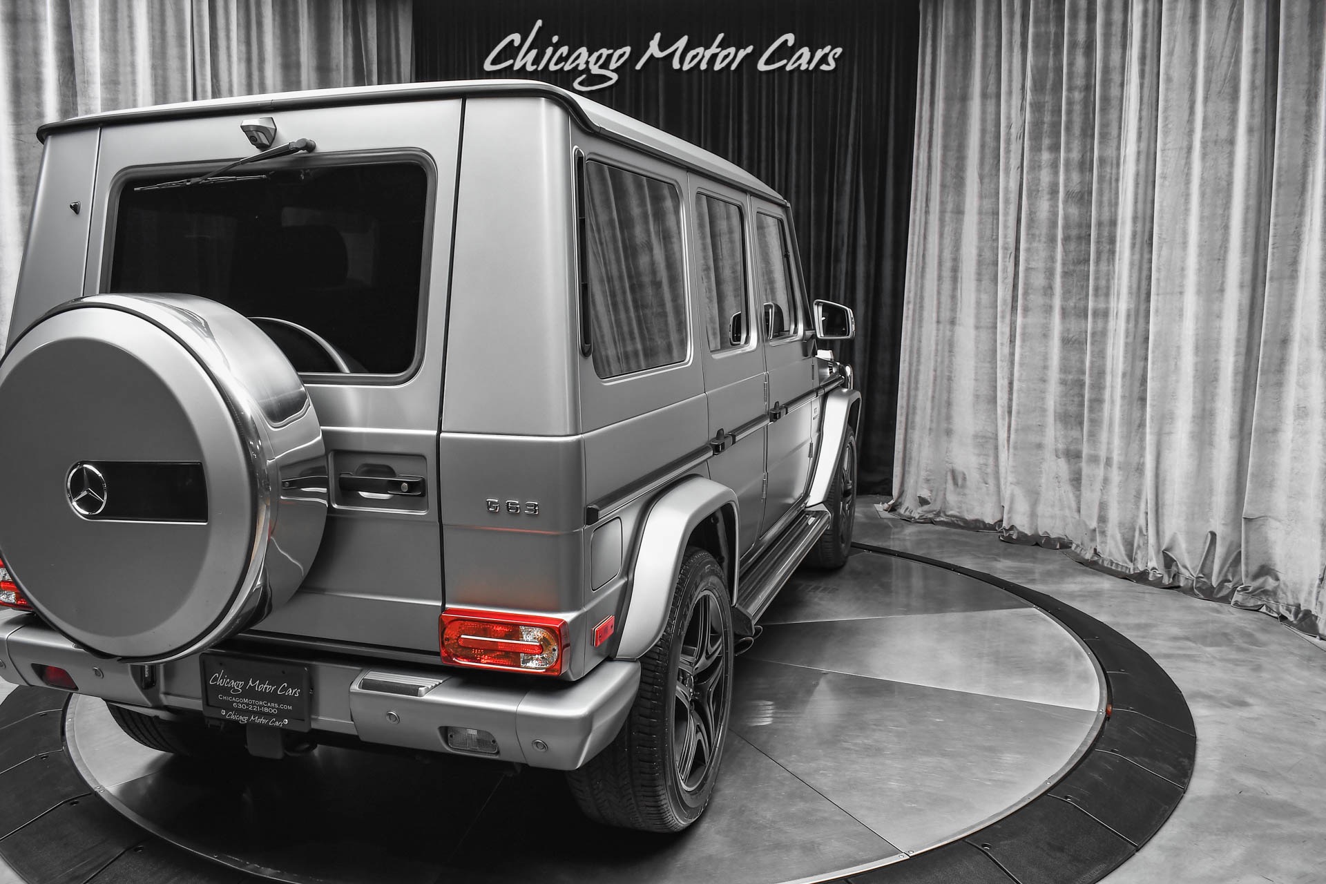 Used-2018-Mercedes-Benz-G63-AMG-4Matic-SUV-Hot-Color-Combo-Exclusive-Nappa-Interior-AMG-Carbon-Fiber