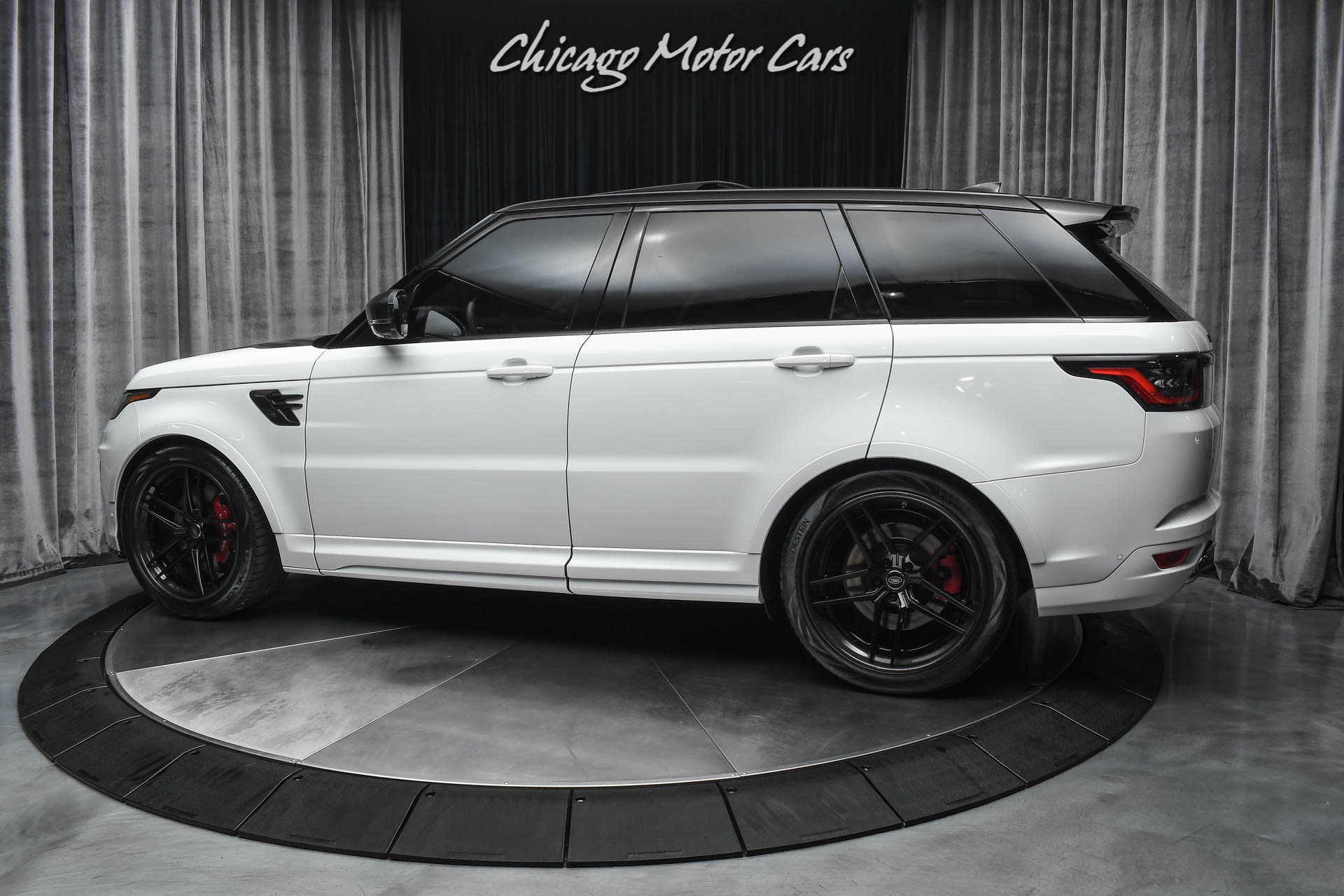 Used-2019-Land-Rover-Range-Rover-Sport-SVR-Original-MSRP-139709-Carbon-Fiber-Everywhere-LOADED-STUNNING