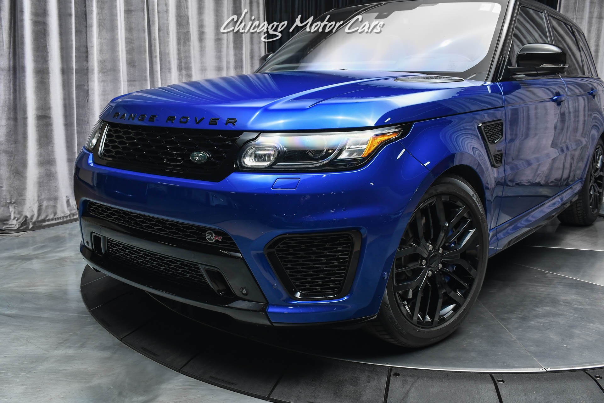 Used-2015-Land-Rover-Range-Rover-Sport-SVR-Loaded-with-Carbon-Fiber-Rare-Color-Combo-Adaptive-Cruise-Control