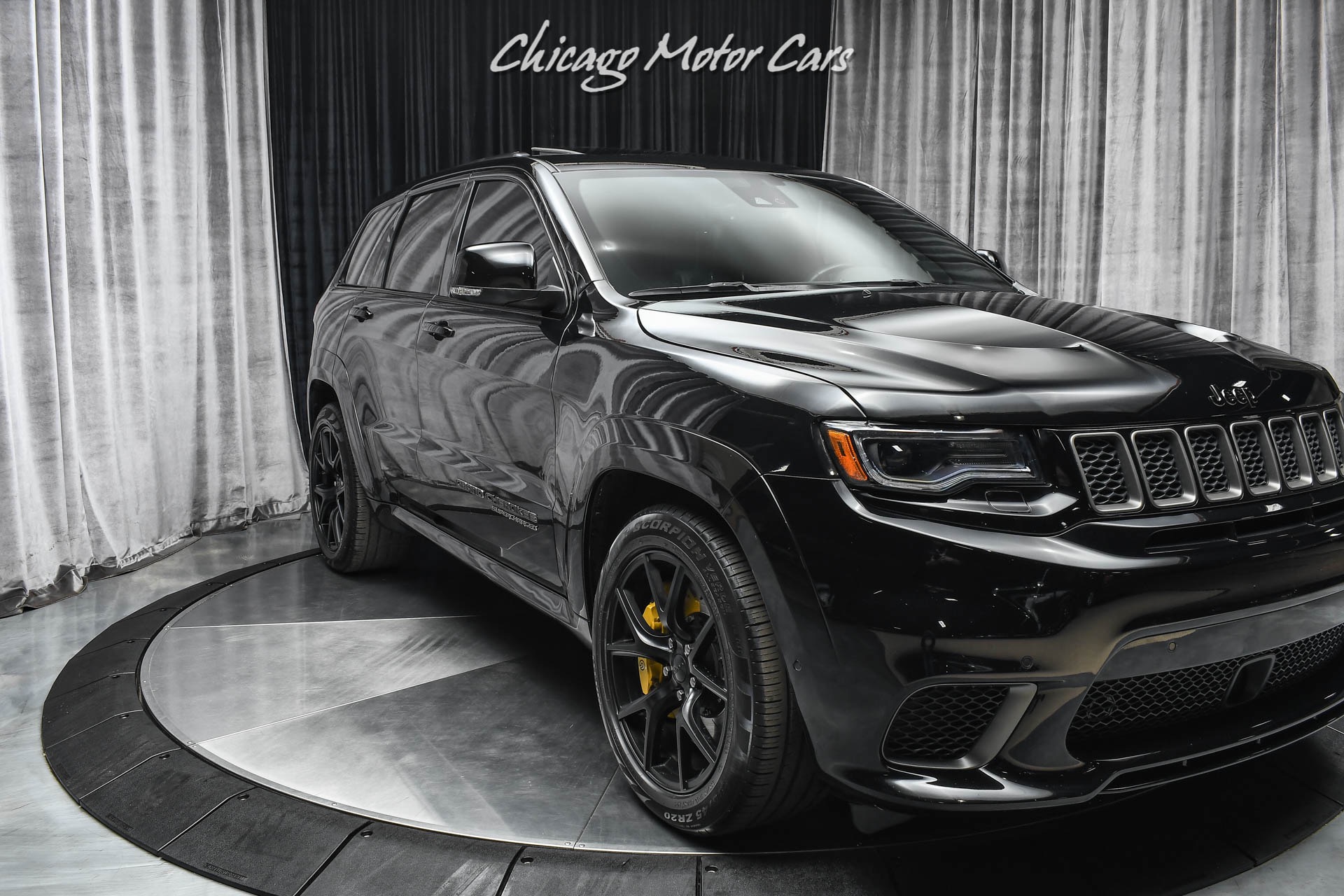 Used-2018-Jeep-Grand-Cherokee-Trackhawk-SUV-REAR-SEAT-ENTERTAINMENT-SIGNATURE-INTERIOR-29K-MILES