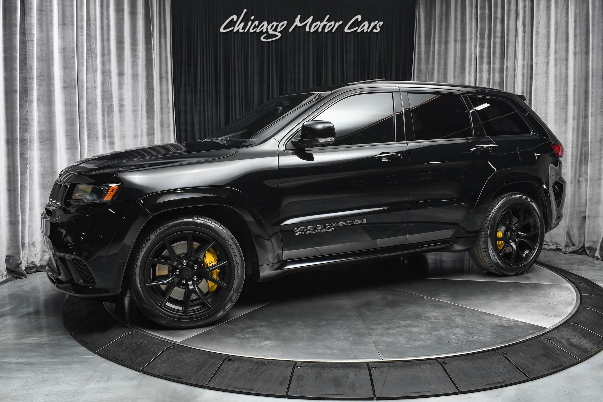 Used-2018-Jeep-Grand-Cherokee-Trackhawk-SUV-REAR-SEAT-ENTERTAINMENT-SIGNATURE-INTERIOR-29K-MILES