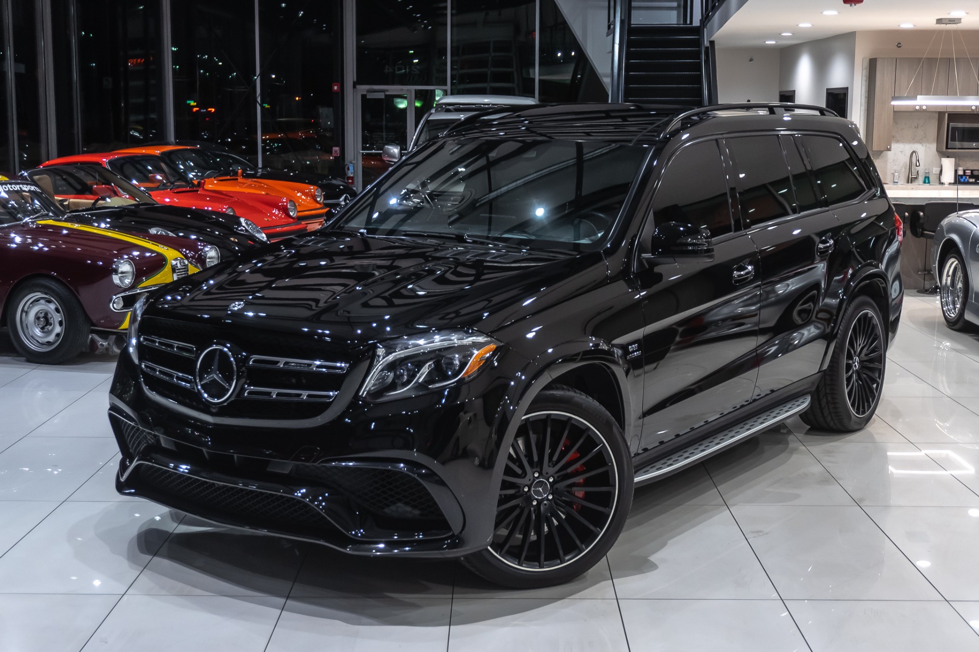 Used-2018-Mercedes-Benz-GLS63-AMG-SUV-NIGHT-STYLING-PKG-22-INCH-WHEELS-129990-MSRP