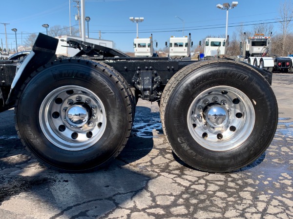 Used-2013-Peterbilt-389-Tri-Axle-Day-Cab---ISX15---500-HP---Wet-Kit