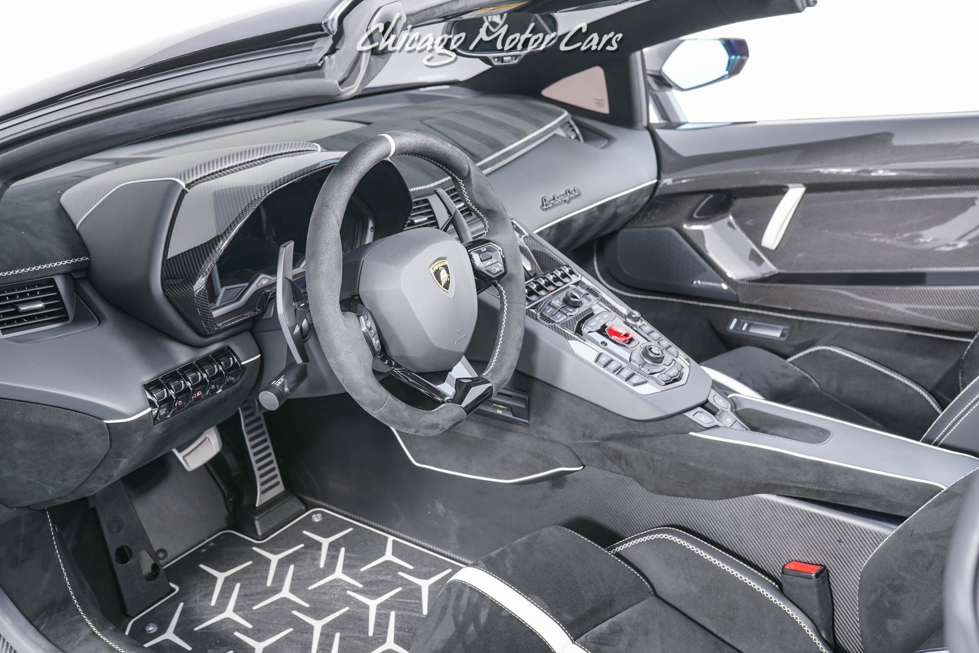 Used-2021-Lamborghini-Aventador-SVJ-SVJ-Roadster-RARE-Viola-Pasifae-Loaded-with-Options-CARBON-FIBER