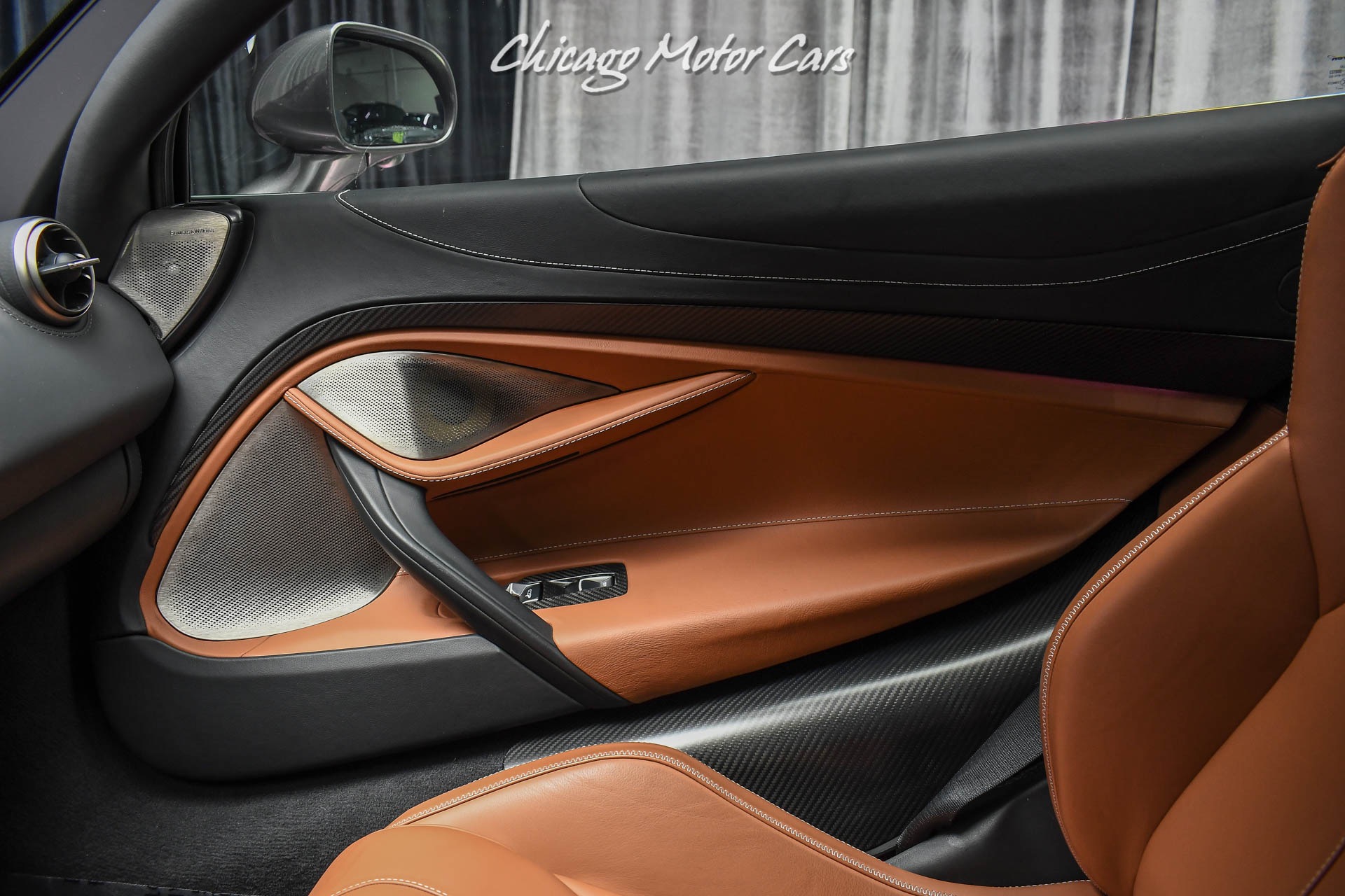 Used-2018-McLaren-720S-Luxury-Coupe-LOADED-WITH-THOUSAND-IN-OPTIONS-TASTEFULLY-MODIFIED