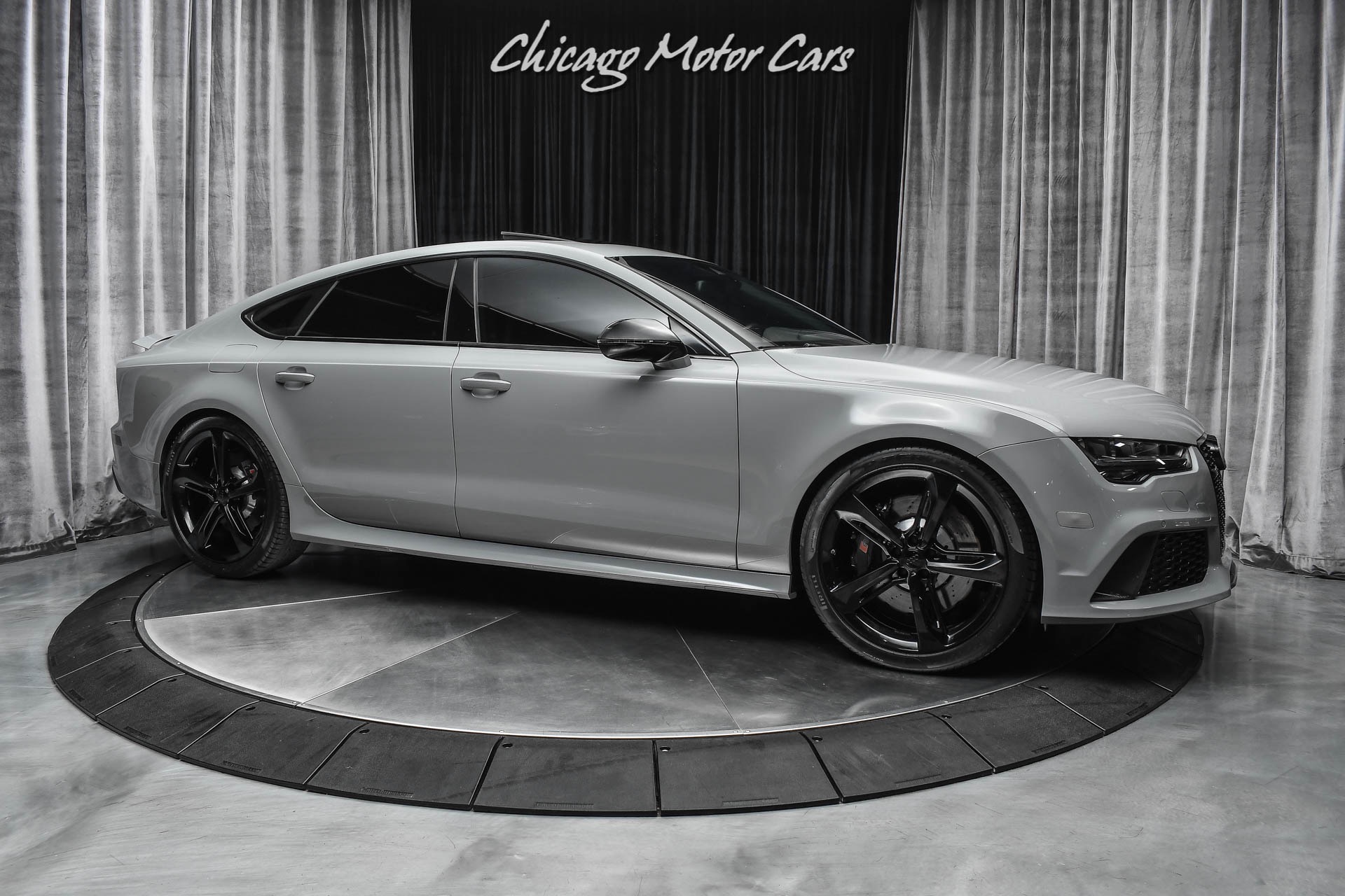 Audi rs7 quattro