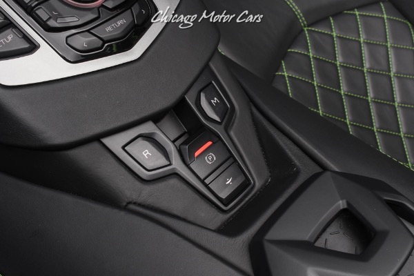 Used-2019-Lamborghini-Aventador-LP740-4-S-Roadster-11-Special-Order-Diamond-Green-Stitching-Carbon-Fiber
