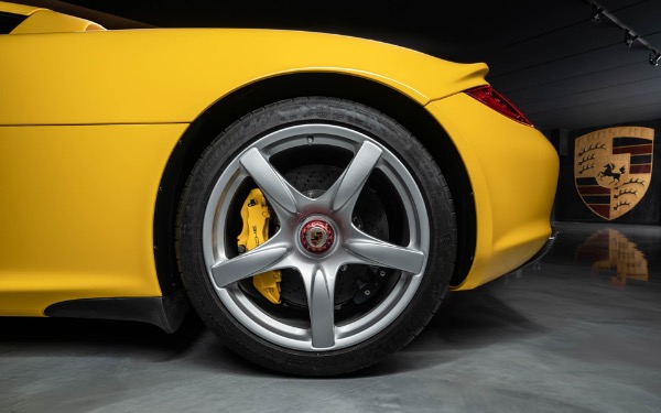 Used-2005-Porsche-Carrera-GT-Coupe-Fayence-Yellow-RARE-Collector-Quality-Serviced-Perfect