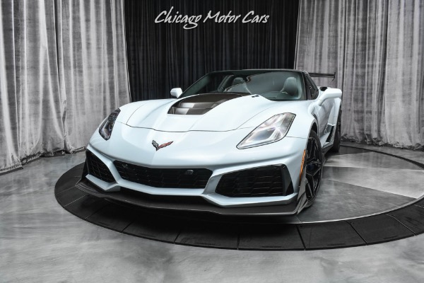 Used 2019 Chevrolet Corvette ZR1 3LZ RARE CERAMIC GRAY! ZTK PKG! COMP SEATS! for sale Sold at Chicago Motor Cars in West Chicago IL 60185 2