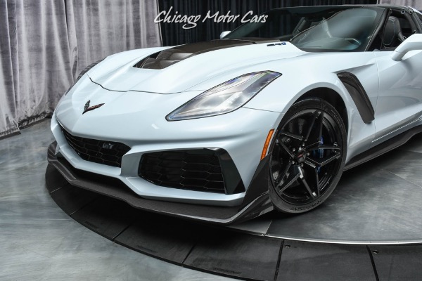 Used-2019-Chevrolet-Corvette-ZR1-3LZ-RARE-CERAMIC-GRAY-ZTK-PKG-COMP-SEATS