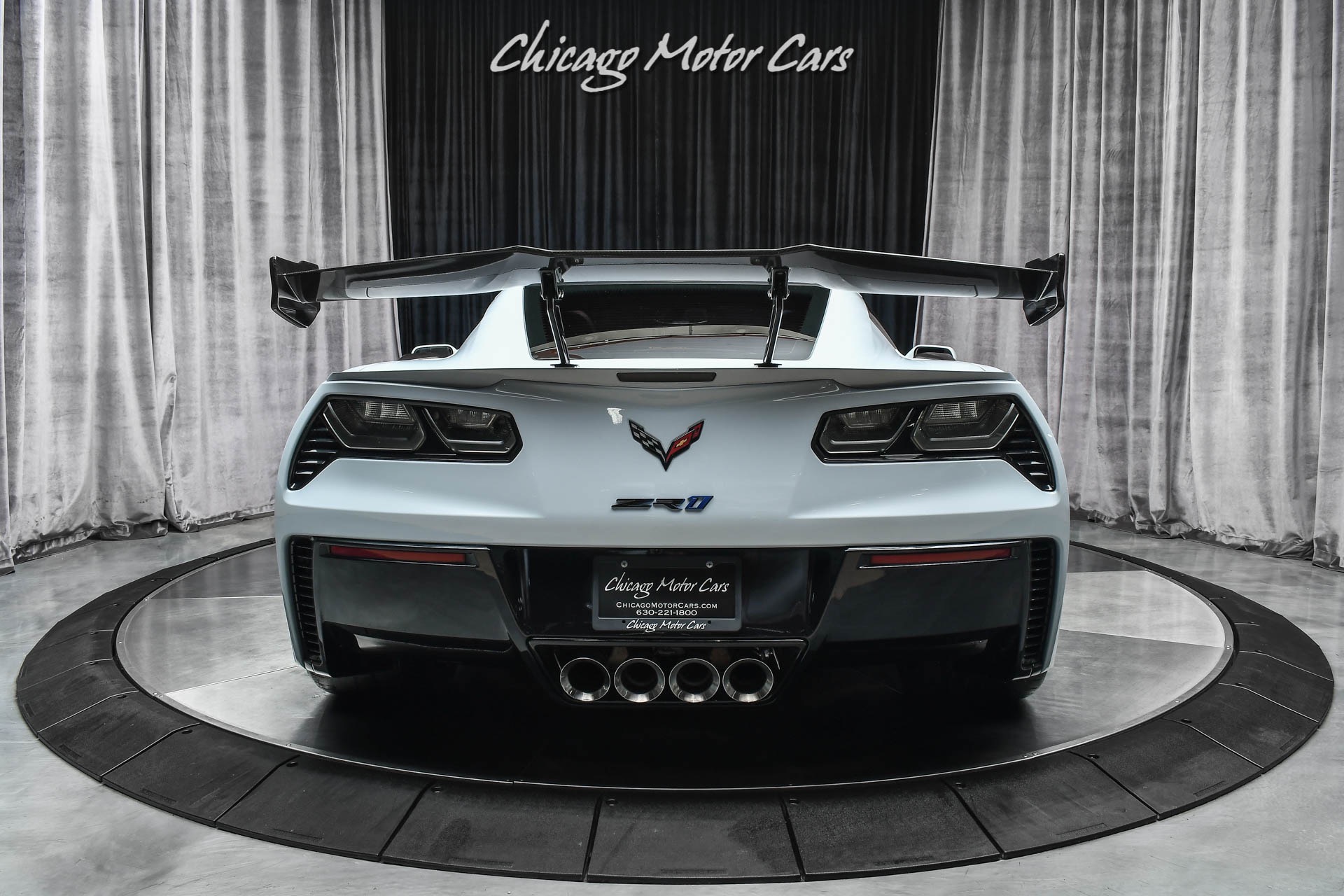 Used-2019-Chevrolet-Corvette-ZR1-3LZ-RARE-CERAMIC-GRAY-ZTK-PKG-COMP-SEATS