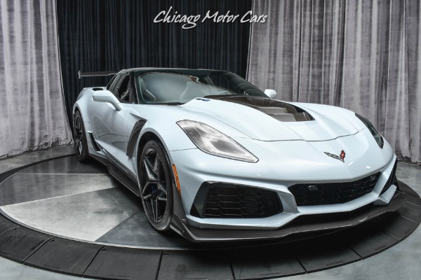 Used-2019-Chevrolet-Corvette-ZR1-3LZ-RARE-CERAMIC-GRAY-ZTK-PKG-COMP-SEATS