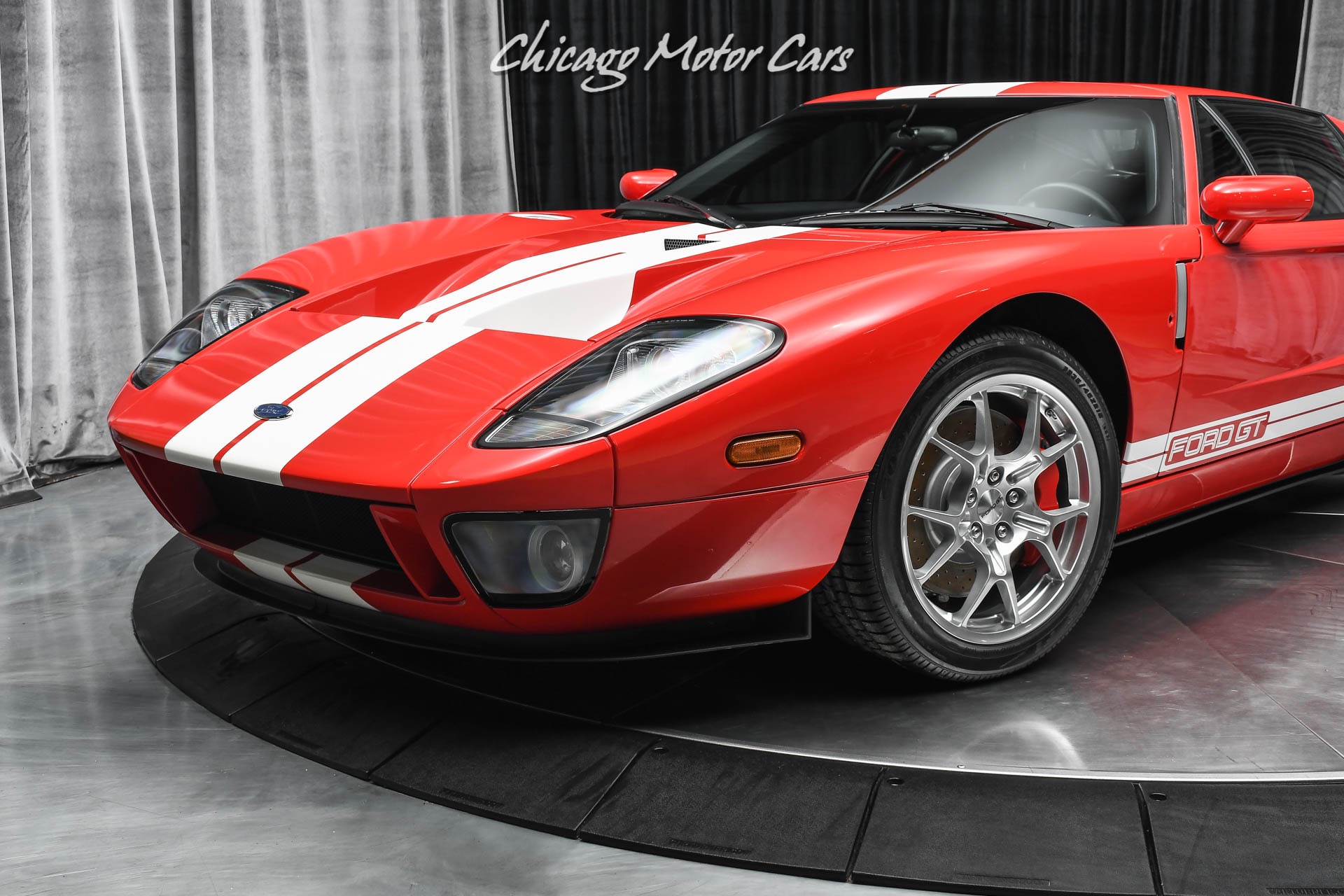 Used-2005-Ford-GT-ONLY-92-ORIGINAL-MILES-COLLECTOR-QUALITY-ALL-4-OPTIONS