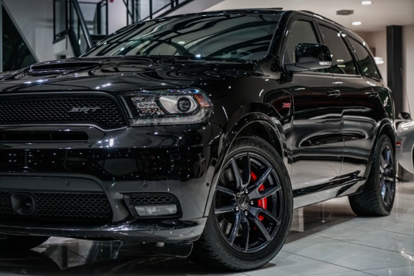 Used 2018 Dodge Durango SRT SUV LAGUNA LEATHER STS! TECH PKG! TRAILER PKG! SUNROOF! APPEARANCE PKG! for sale Sold at Chicago Motor Cars in West Chicago IL 60185 3