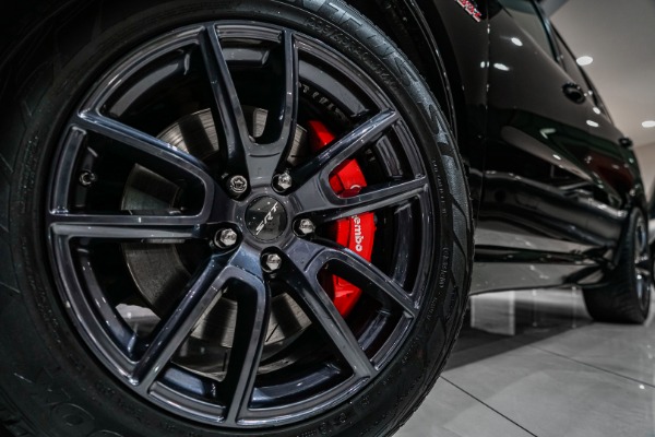 Used 2018 Dodge Durango SRT SUV LAGUNA LEATHER STS! TECH PKG! TRAILER PKG! SUNROOF! APPEARANCE PKG! for sale Sold at Chicago Motor Cars in West Chicago IL 60185 6