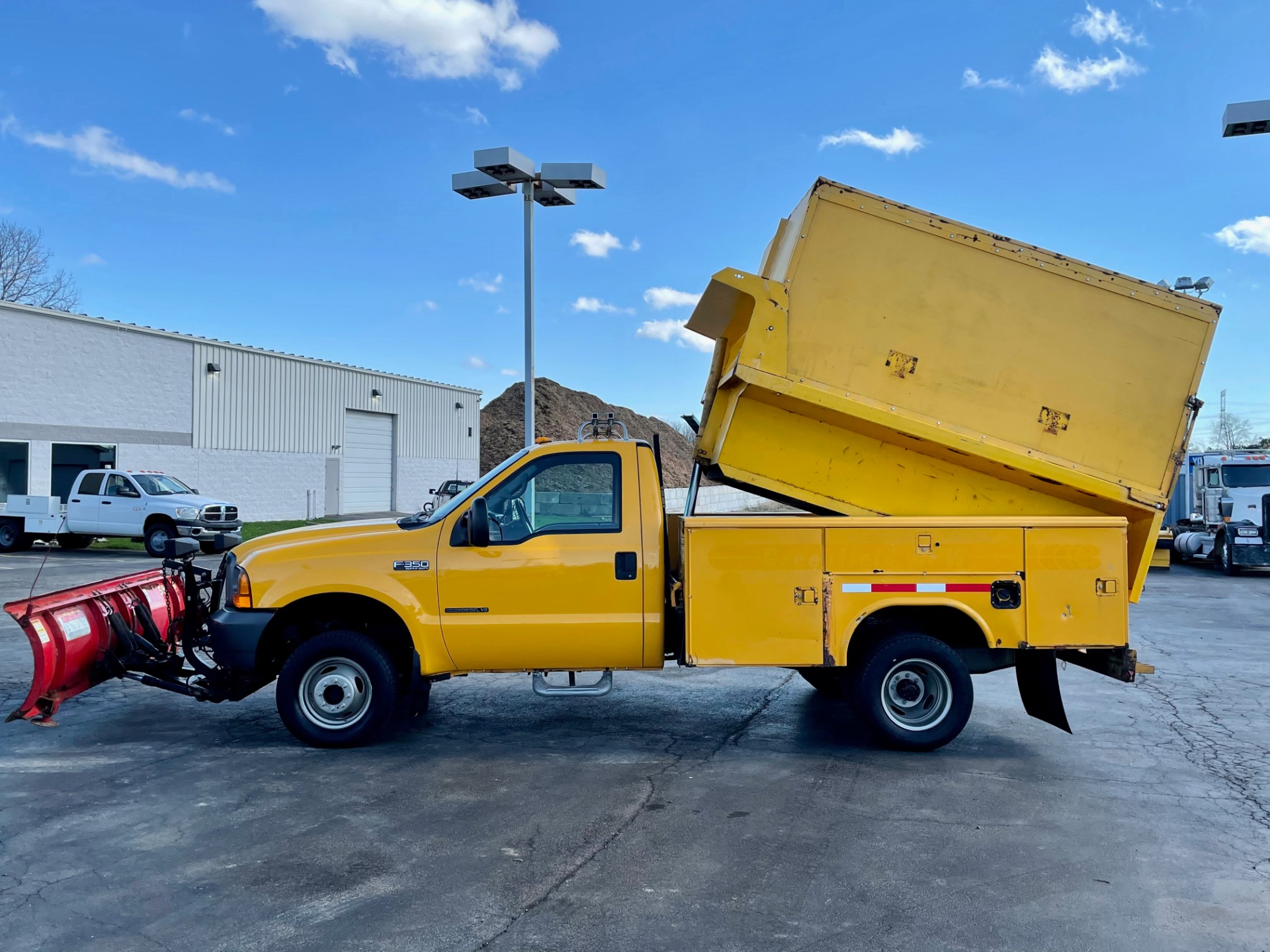 Used-2001-Ford-F350-SUPER-DUTY