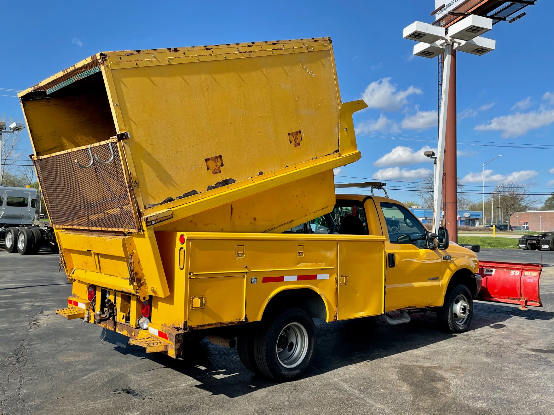 Used-2001-Ford-F350-SUPER-DUTY