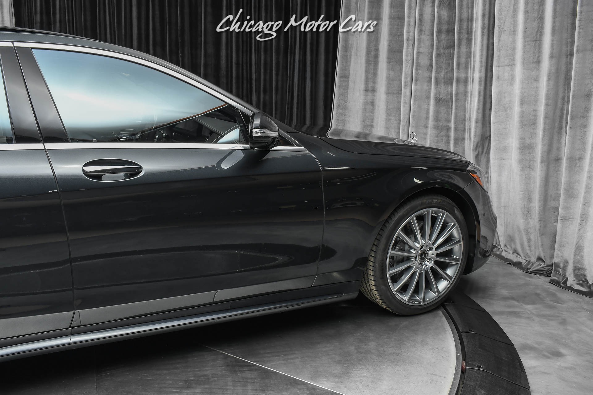 Used-2020-Mercedes-Benz-S560-4Matic-Premium-Package-Sport-Line-Package