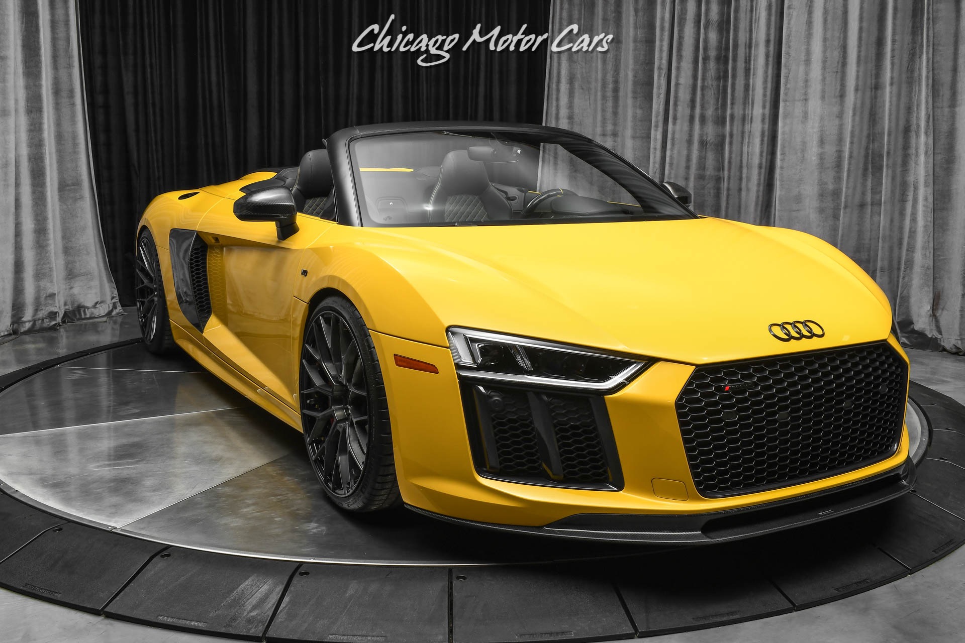 Used-2017-Audi-R8-52-quattro-V10-Spyder-TASTEFULLY-MODIFIED-TONS-OF-CARBON-6500-MILES