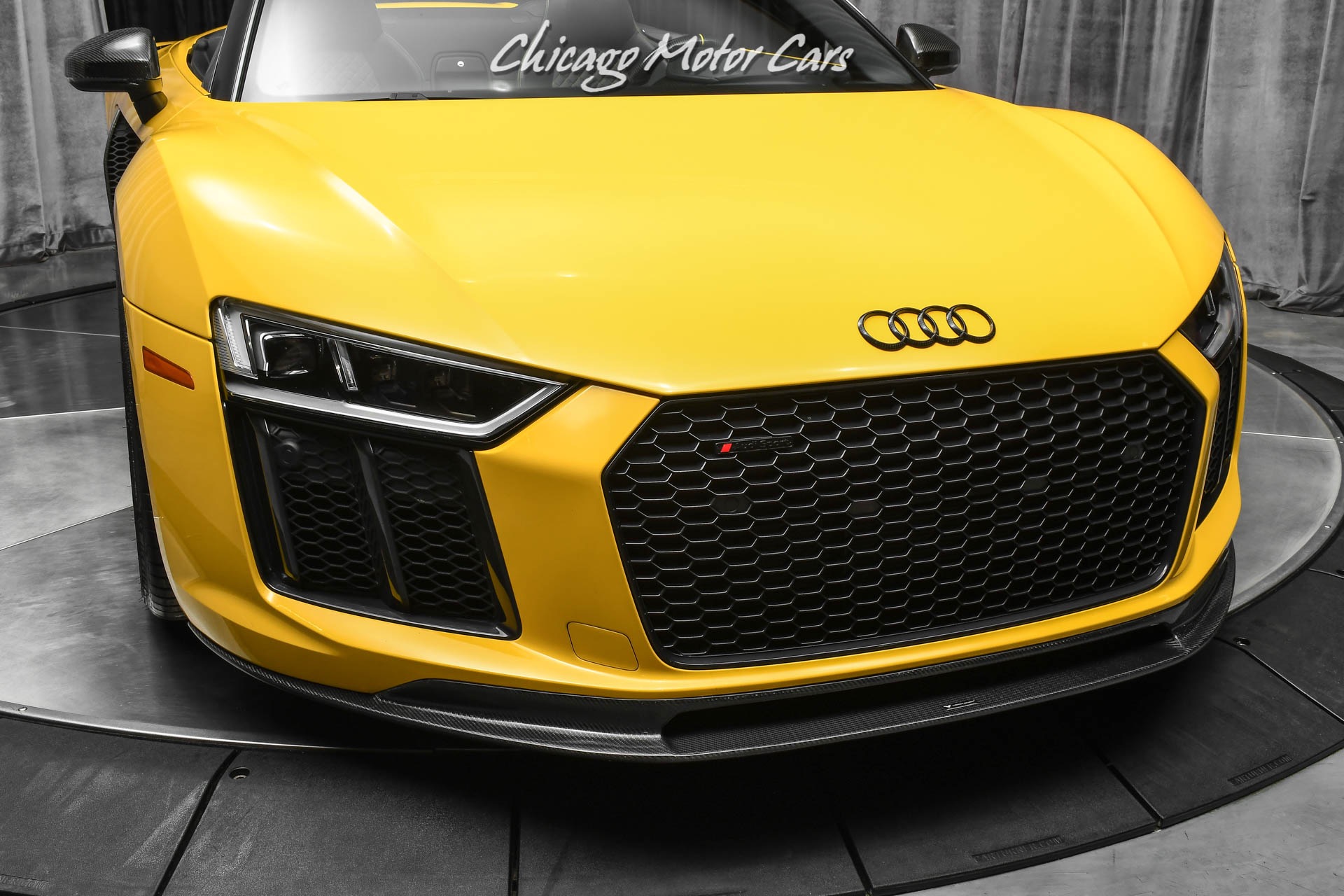 Used-2017-Audi-R8-52-quattro-V10-Spyder-TASTEFULLY-MODIFIED-TONS-OF-CARBON-6500-MILES