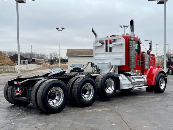 Used 2007 Kenworth W900 Day Cab TRI-AXLE - CAT C15 Turbo-Diesel - 475 Horsepower for sale Sold at Chicago Motor Cars in West Chicago IL 60185 6